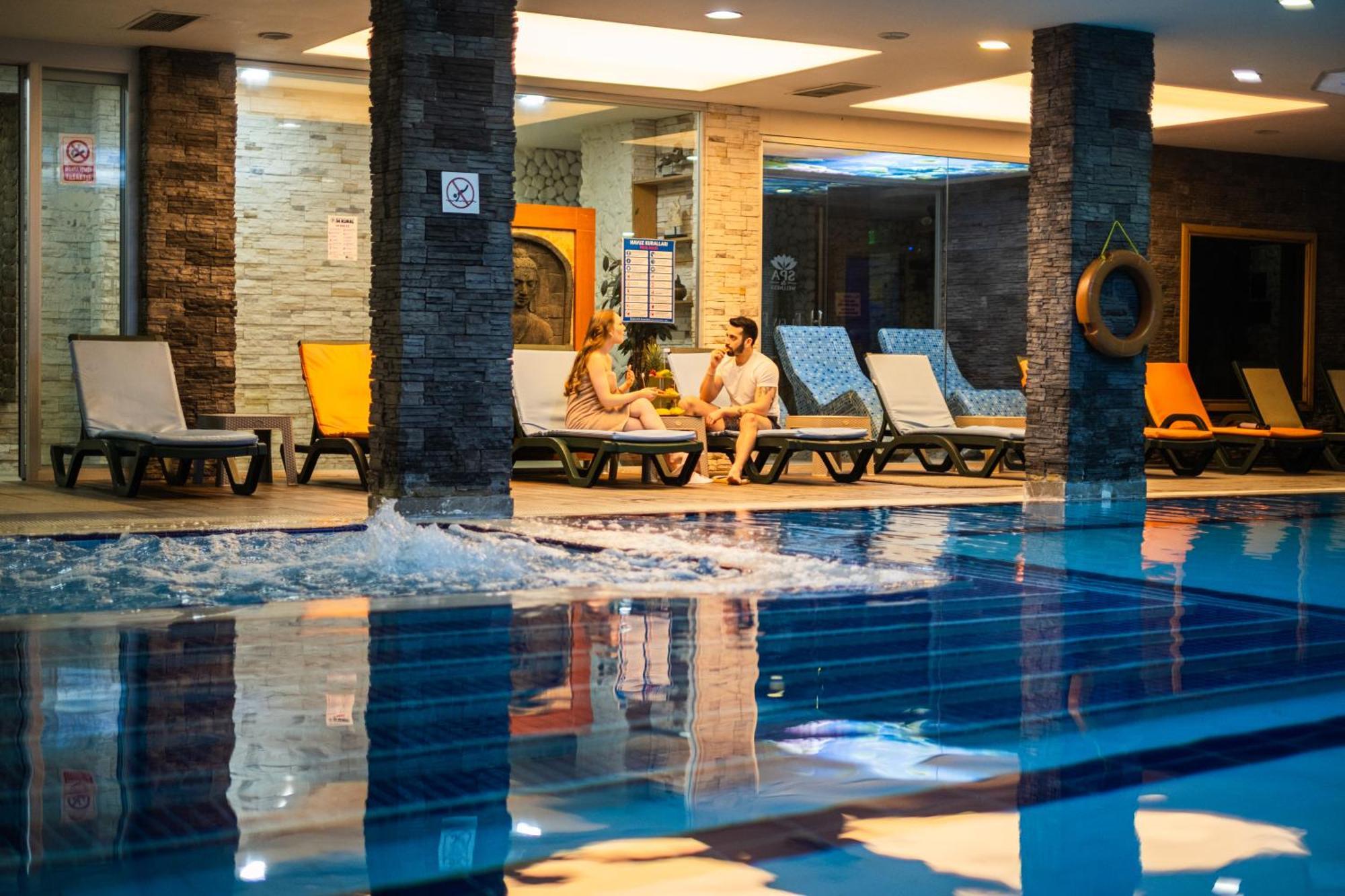 Elegance Resort Hotel & Spa Wellness-Aqua Γιάλοβα Εξωτερικό φωτογραφία