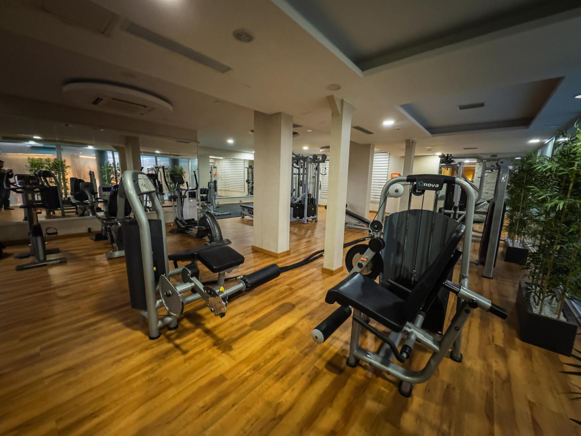 Elegance Resort Hotel & Spa Wellness-Aqua Γιάλοβα Εξωτερικό φωτογραφία