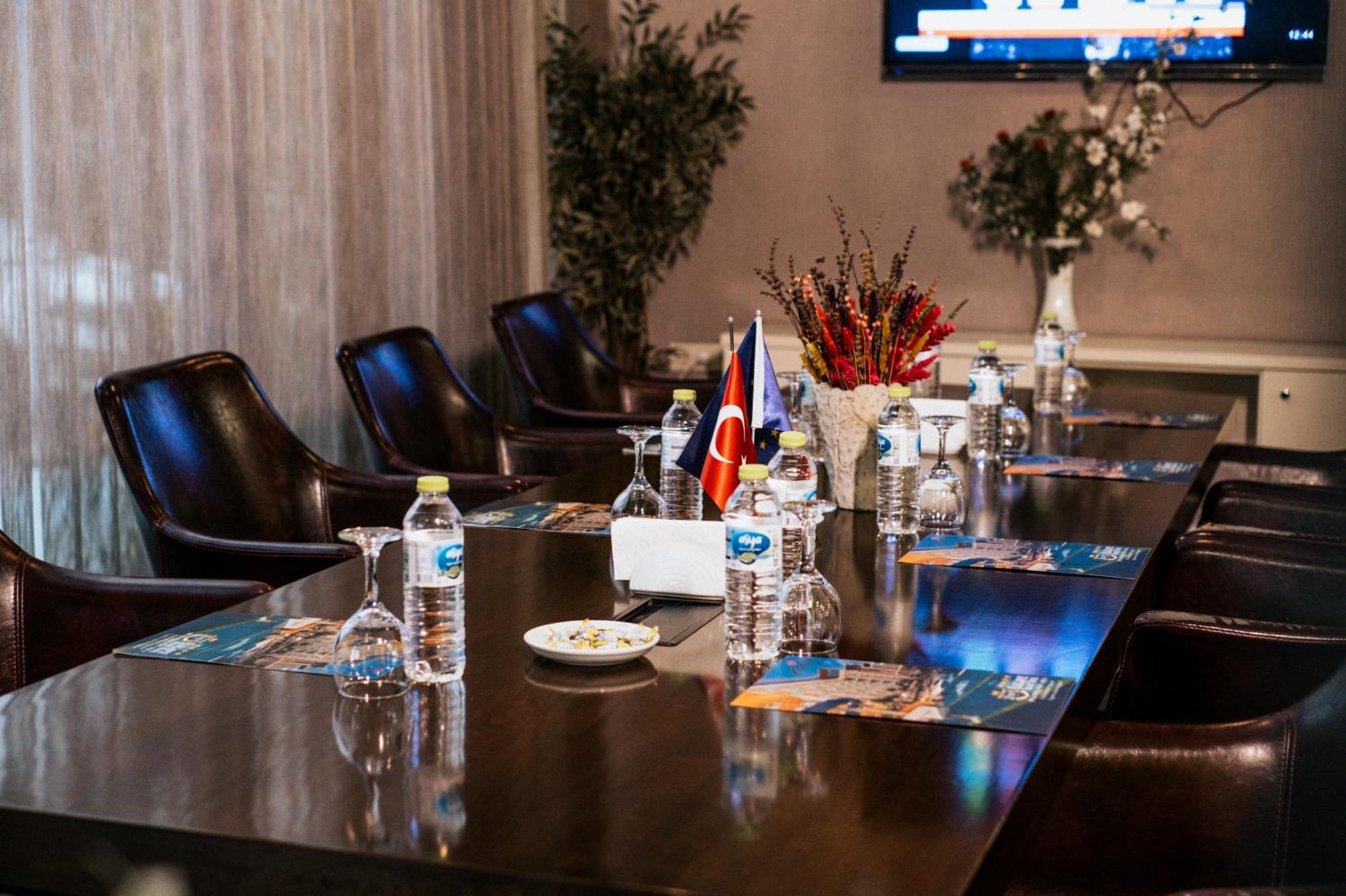Elegance Resort Hotel & Spa Wellness-Aqua Γιάλοβα Εξωτερικό φωτογραφία