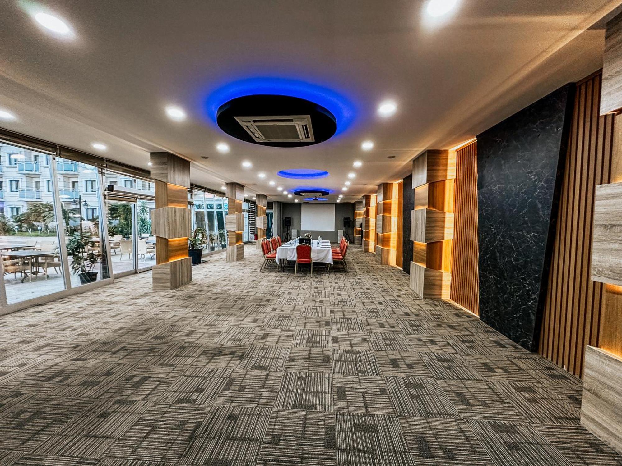 Elegance Resort Hotel & Spa Wellness-Aqua Γιάλοβα Εξωτερικό φωτογραφία