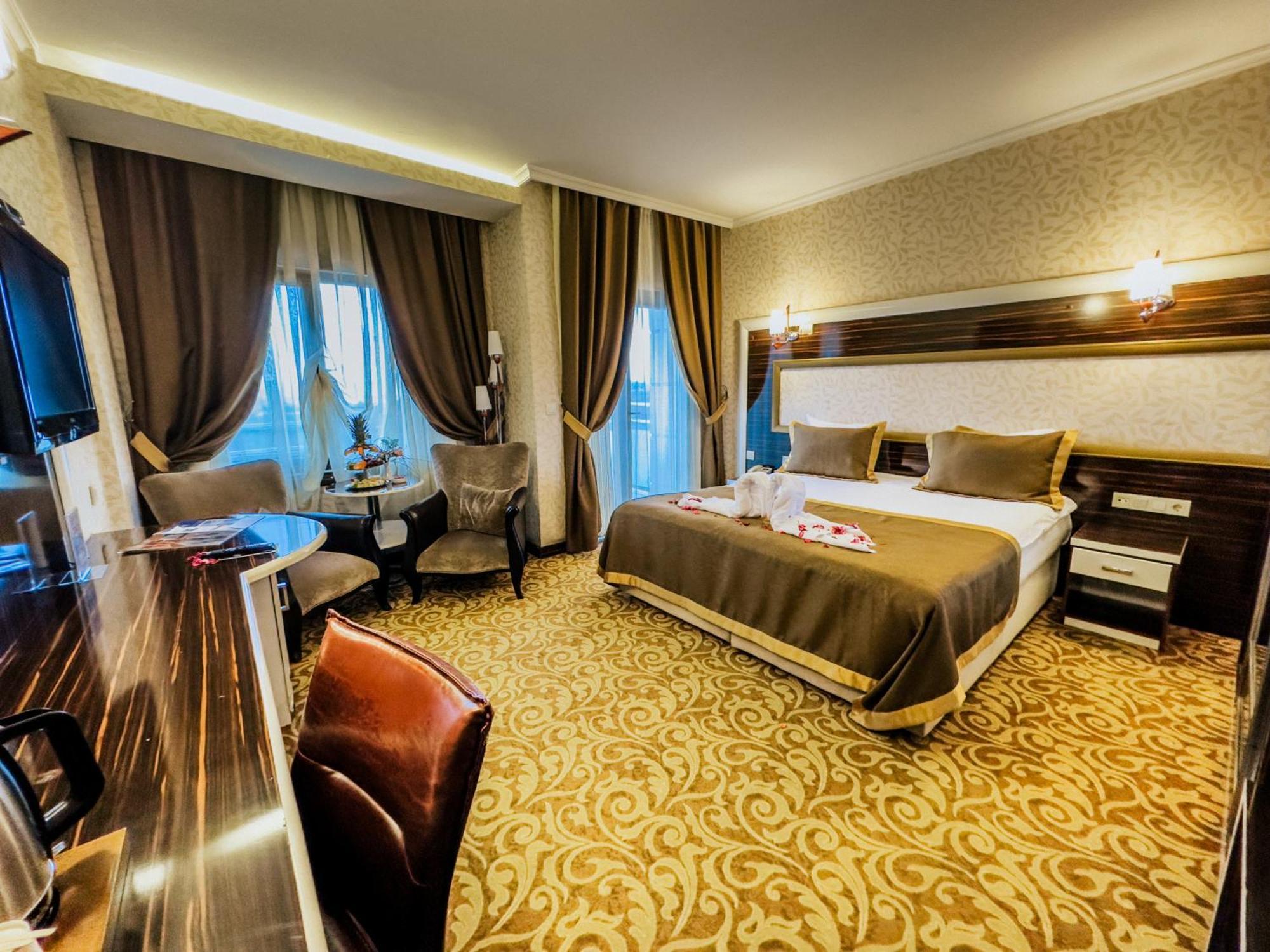 Elegance Resort Hotel & Spa Wellness-Aqua Γιάλοβα Εξωτερικό φωτογραφία
